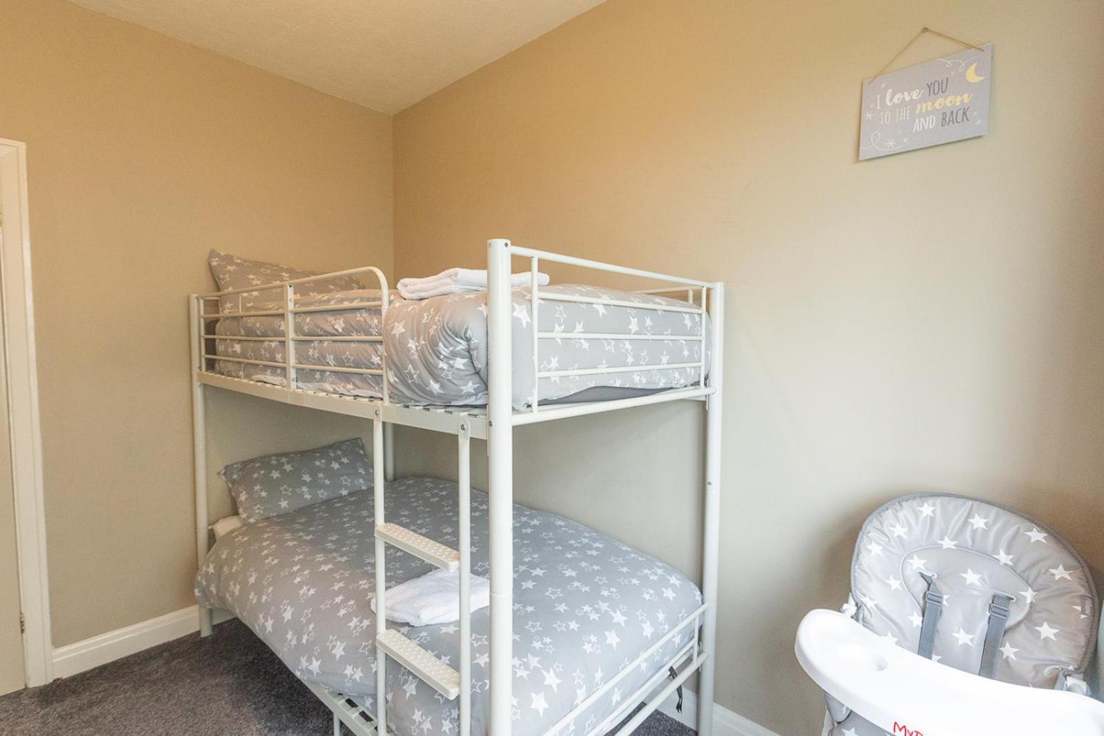 Beachfront Apartment - Ground Floor Apartment With Sea Views, Next To The Beach, Bridlington, North Yorkshire Bessingby المظهر الخارجي الصورة