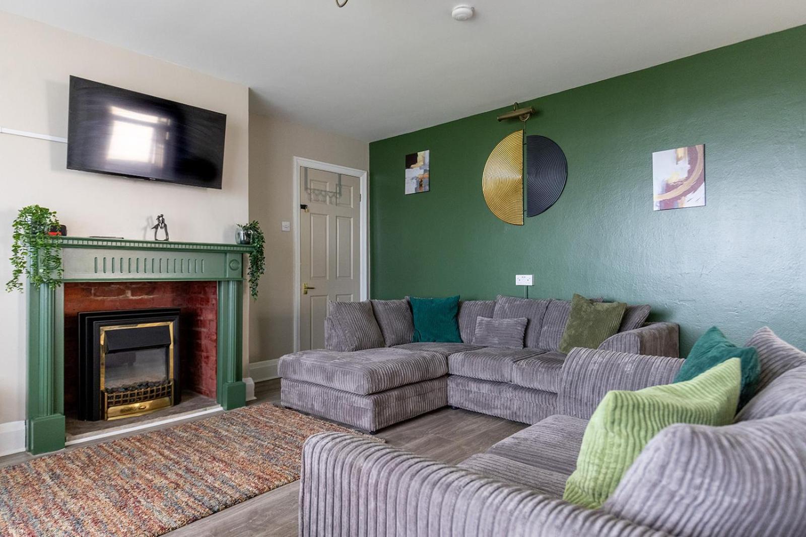 Beachfront Apartment - Ground Floor Apartment With Sea Views, Next To The Beach, Bridlington, North Yorkshire Bessingby المظهر الخارجي الصورة